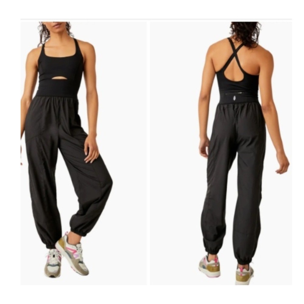 Free People Movement Hot Shot Jumpsuit Womens XS Black Excellent Cutout Athletic